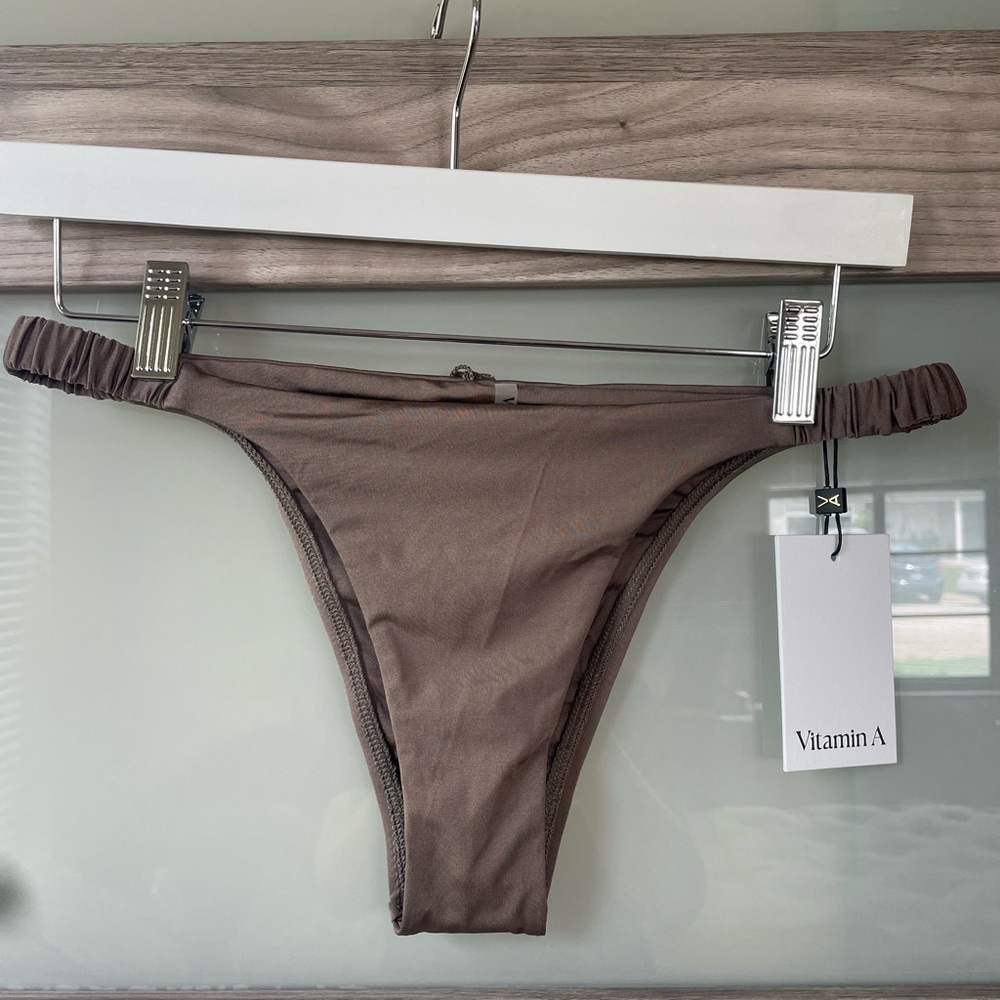 Brand new vitamin A bikini bottom